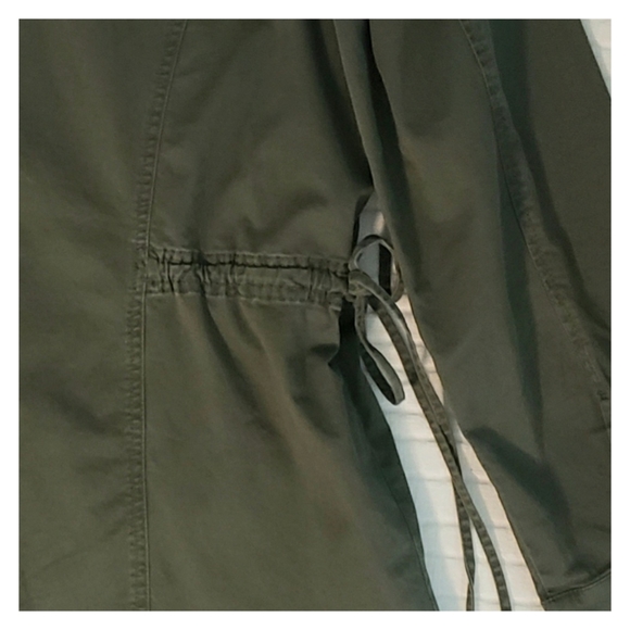 Utility Jacket - Picture 5 of 6